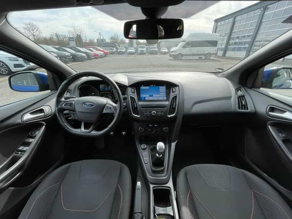 Ford Focus Turnier 1.5 EcoBoost ST-Line Navi|Xenon... 04/2018-photo-7