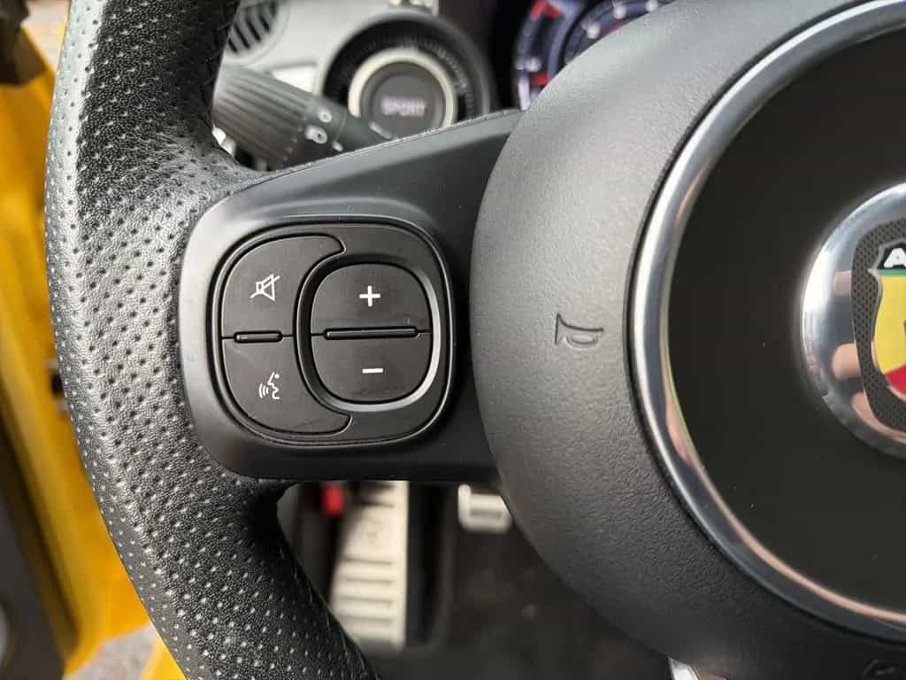 Abarth 595 Pista|AC|PDC|CarPlay|Bluetooth|Touchscreen 02/2019-photo-19