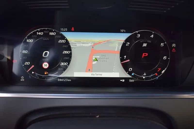 Jaguar F-Type 2.0 aut. Coupé R-Dynamic BLACK 01/2022-photo-10