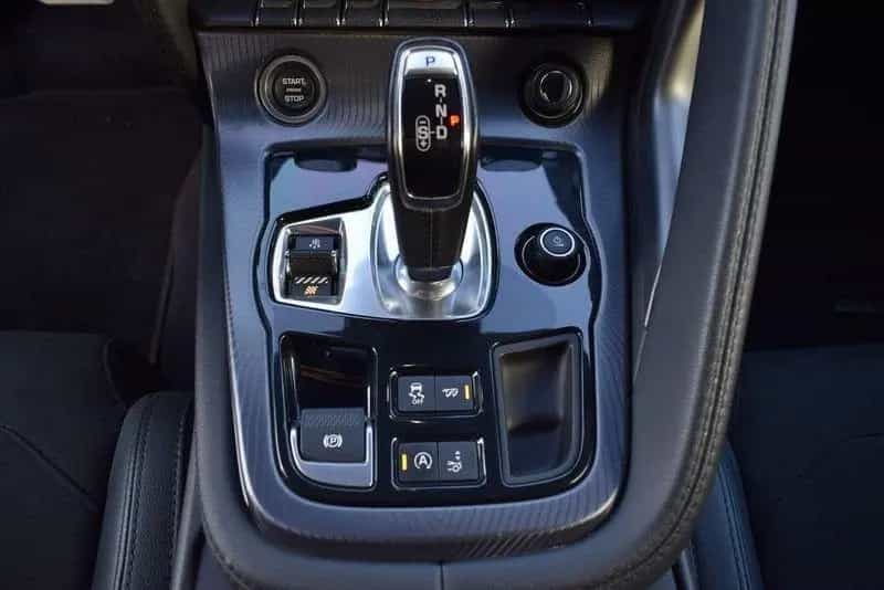 Jaguar F-Type 2.0 aut. Coupé R-Dynamic BLACK 01/2022-photo-12