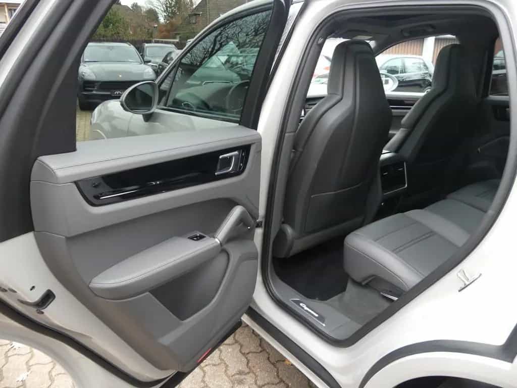 Porsche Cayenne 2. Hd., Pano., Approved 03.27. PERFEKT 01/2021-photo-25