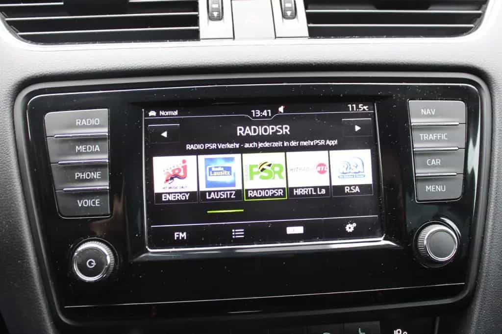 Skoda Octavia 2.0l Combi RS 07/2016-photo-10