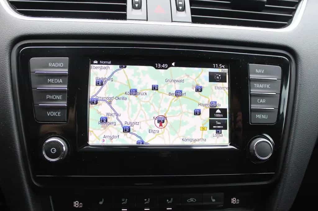 Skoda Octavia 2.0l Combi RS 07/2016-photo-26