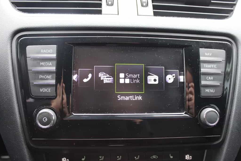 Skoda Octavia 2.0l Combi RS 07/2016-photo-31