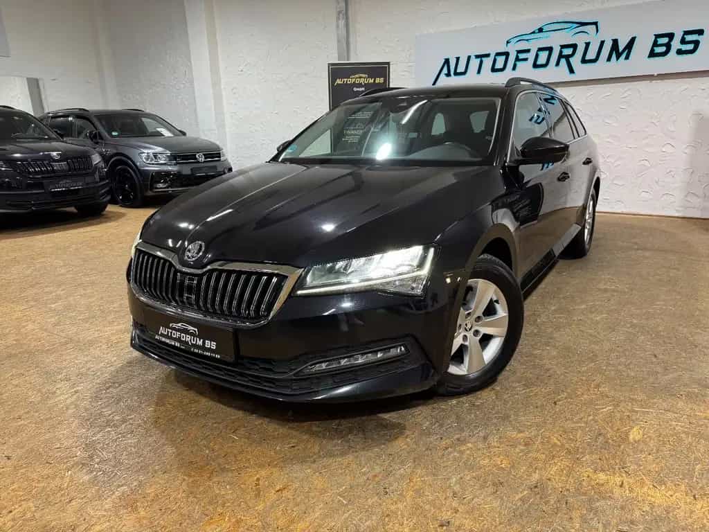 Skoda Superb Combi 2.0TDI DSG/ACC/PDC/SHZ/LED 05/2022-photo-0
