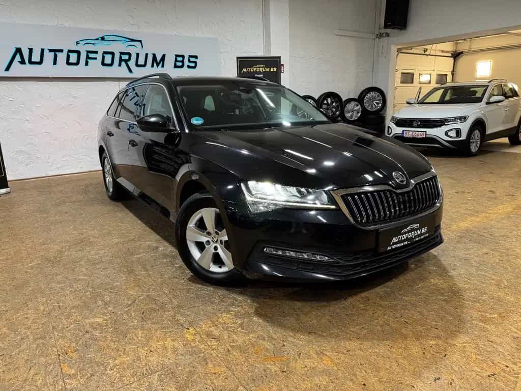 Skoda Superb Combi 2.0TDI DSG/ACC/PDC/SHZ/LED 05/2022-photo-4