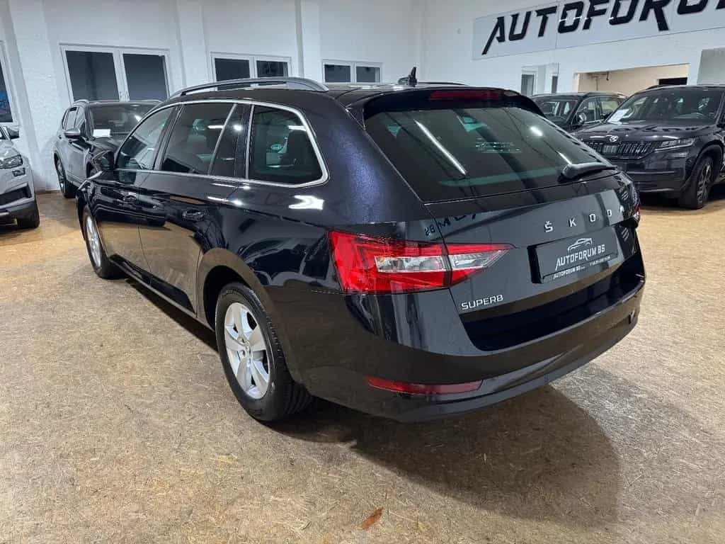 Skoda Superb Combi 2.0TDI DSG/ACC/PDC/SHZ/LED 05/2022-photo-8