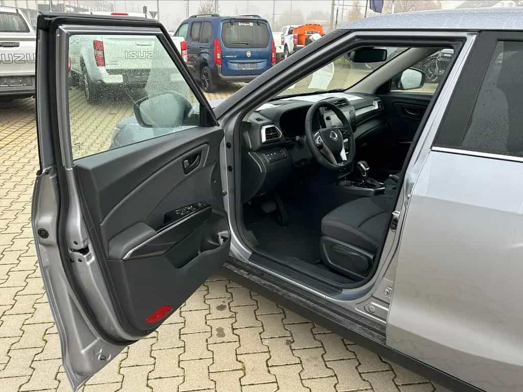 KGM Tivoli 1.5 T-GDI A/T Essential (Nomad) 03/2026-photo-9