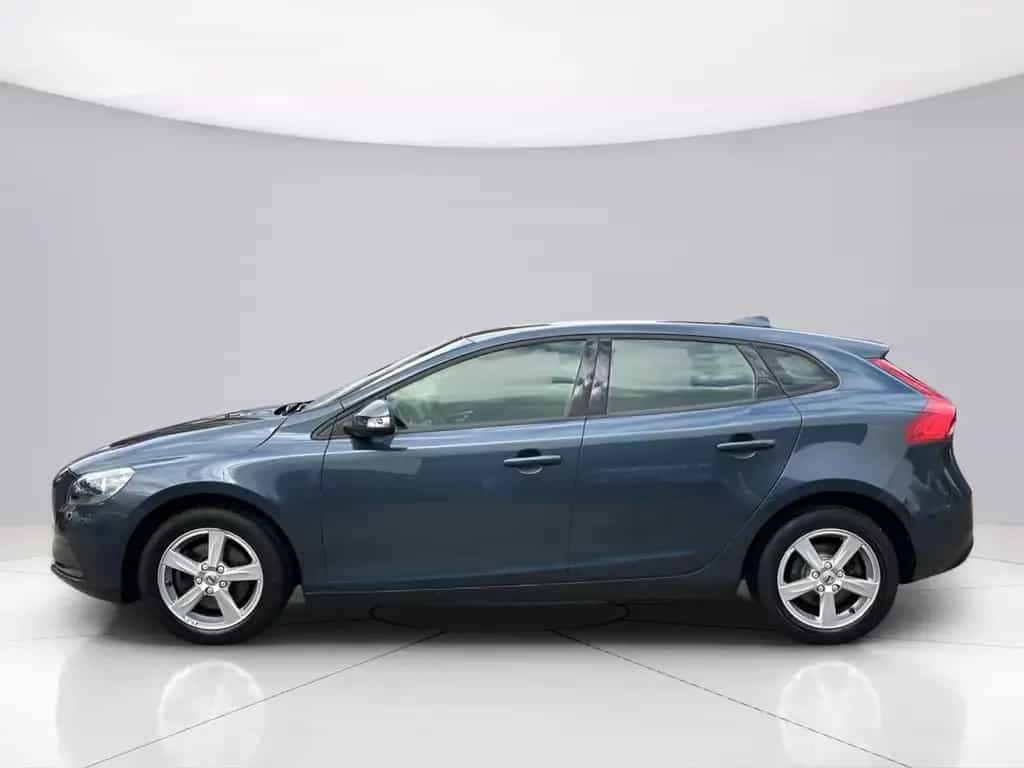 Volvo V40 Kinetic*2.Hand*SHZ*PDC*Temp.*HU/AU 07/27 04/2018-photo-1