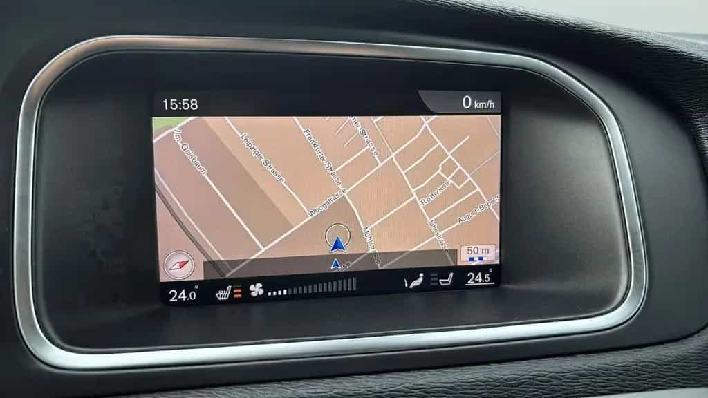 Volvo V40 Kinetic*2.Hand*SHZ*PDC*Temp.*HU/AU 07/27 04/2018-photo-13