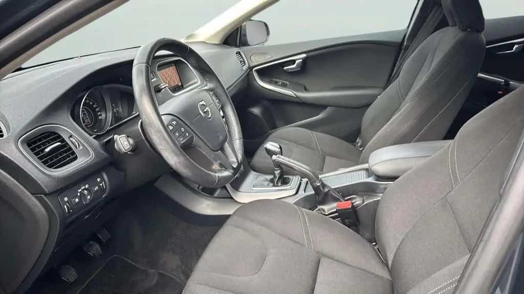 Volvo V40 Kinetic*2.Hand*SHZ*PDC*Temp.*HU/AU 07/27 04/2018-photo-19