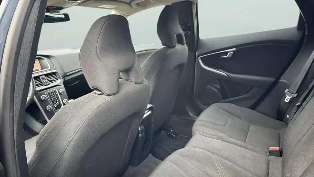 Volvo V40 Kinetic*2.Hand*SHZ*PDC*Temp.*HU/AU 07/27 04/2018-photo-22