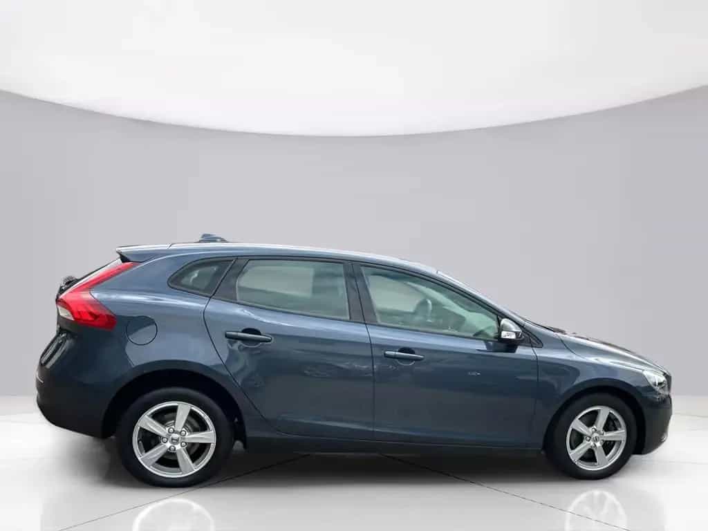 Volvo V40 Kinetic*2.Hand*SHZ*PDC*Temp.*HU/AU 07/27 04/2018-photo-5