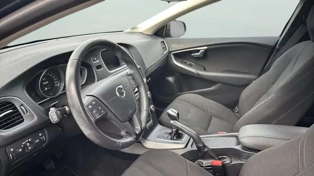 Volvo V40 Kinetic*2.Hand*SHZ*PDC*Temp.*HU/AU 07/27 04/2018-photo-8