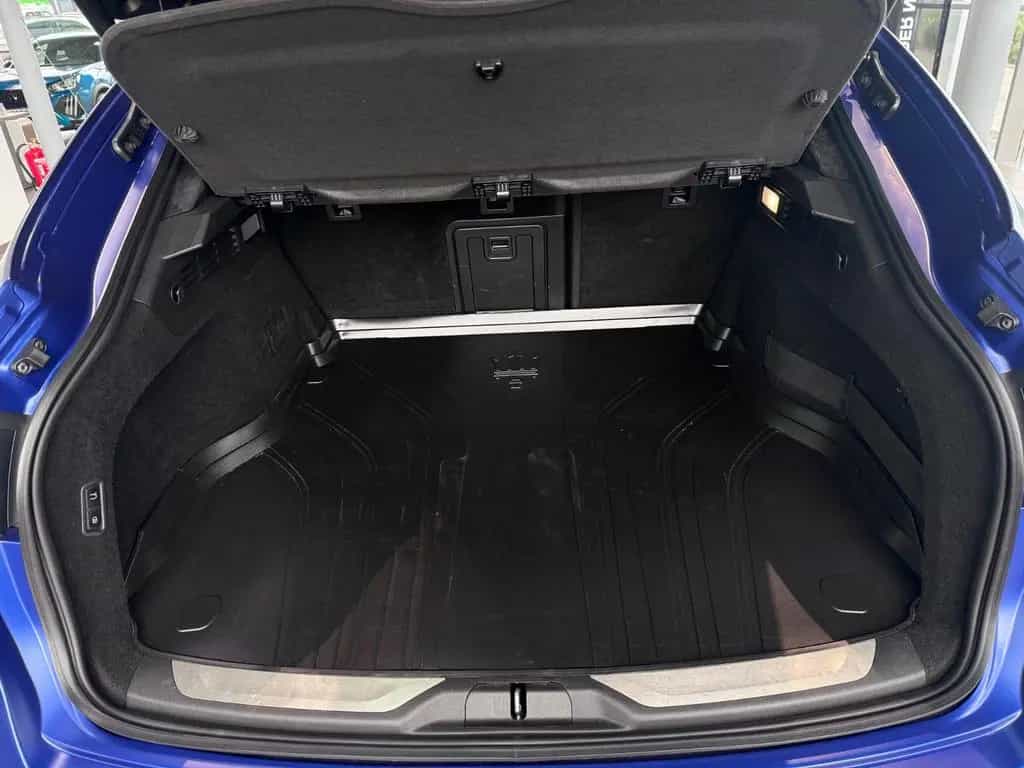 Maserati Levante 3.8 V8 Trofeo ONE OF 100  Launch Edition 04/2020-photo-11