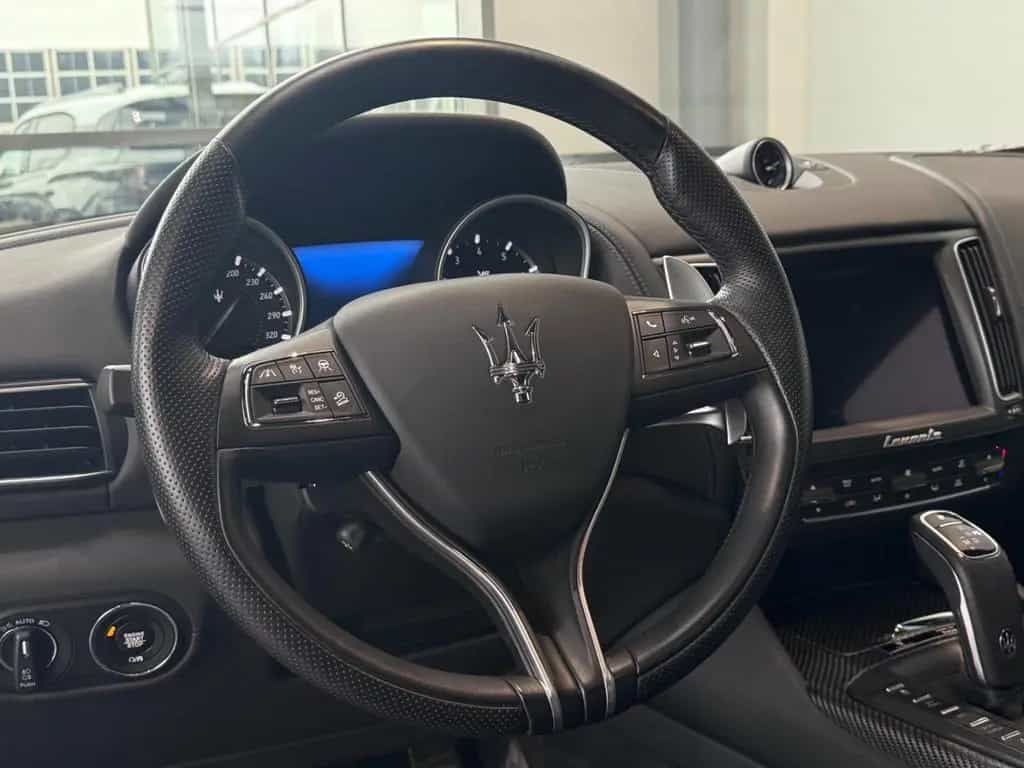 Maserati Levante 3.8 V8 Trofeo ONE OF 100  Launch Edition 04/2020-photo-19