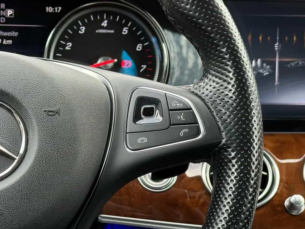 Mercedes-Benz E-Class 200 Lim 9G-Tronic Avantgarde I 360 I Multibeam 06/2016-photo-21