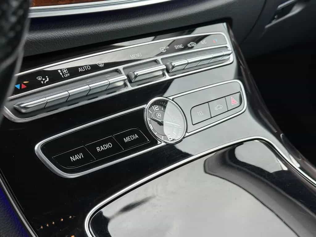 Mercedes-Benz E-Class 200 Lim 9G-Tronic Avantgarde I 360 I Multibeam 06/2016-photo-29