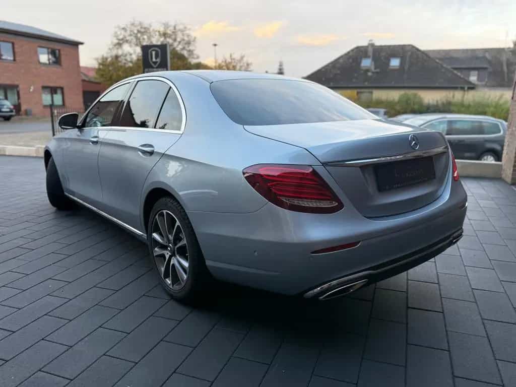 Mercedes-Benz E-Class 200 Lim 9G-Tronic Avantgarde I 360 I Multibeam 06/2016-photo-3