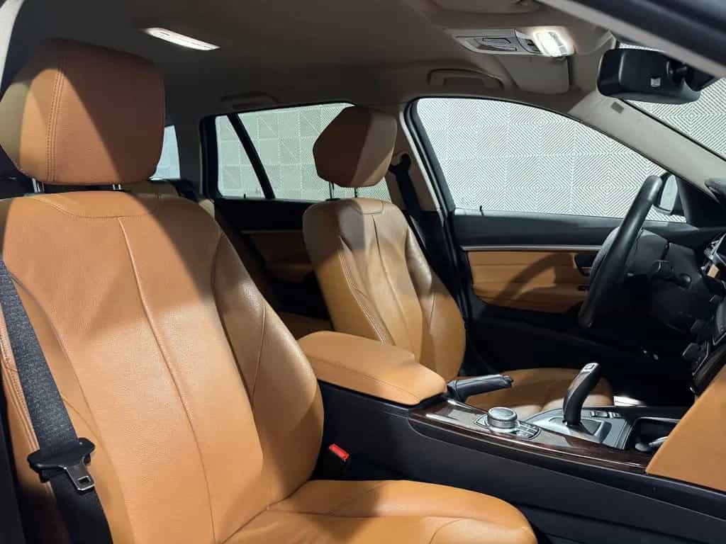 BMW 320 Touring*LUXURY*LEDER-SHZ-PDC-LED-BLUETOOTH 12/2018-photo-12