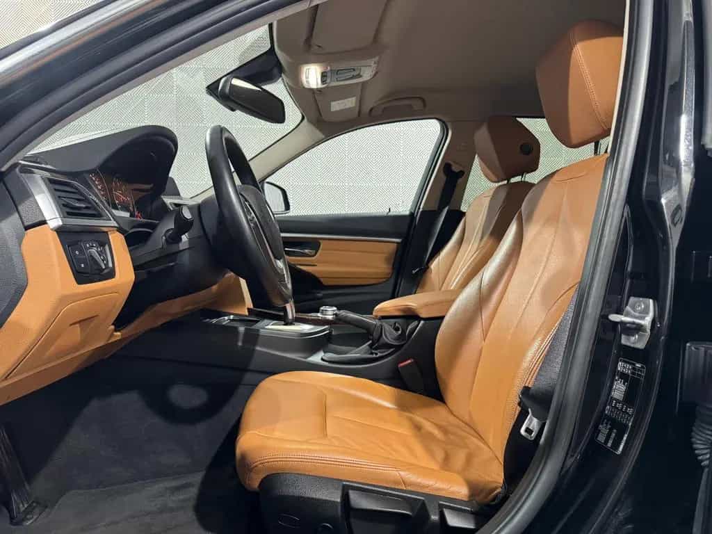 BMW 320 Touring*LUXURY*LEDER-SHZ-PDC-LED-BLUETOOTH 12/2018-photo-13