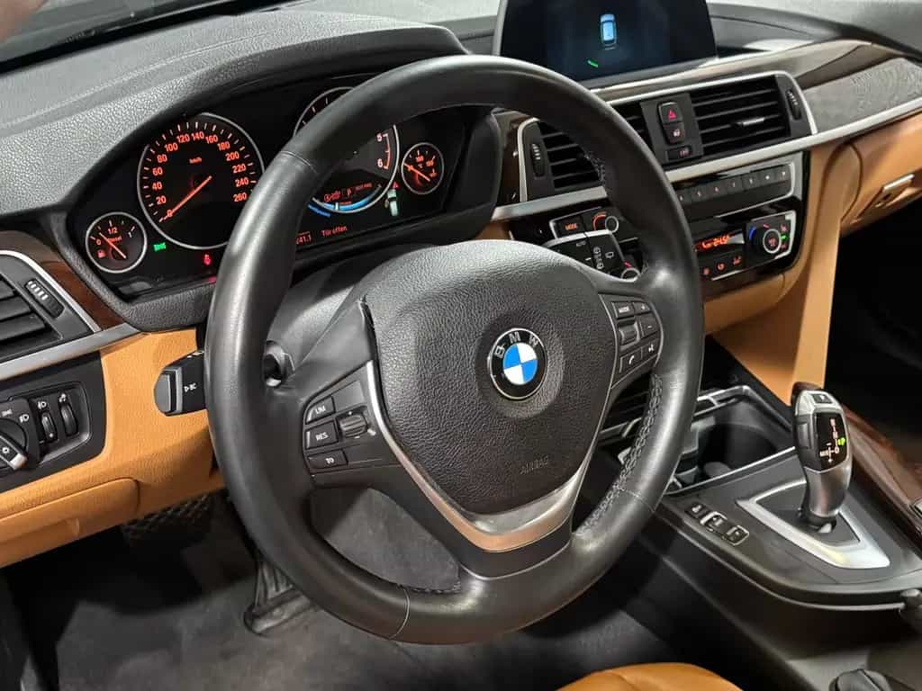 BMW 320 Touring*LUXURY*LEDER-SHZ-PDC-LED-BLUETOOTH 12/2018-photo-18