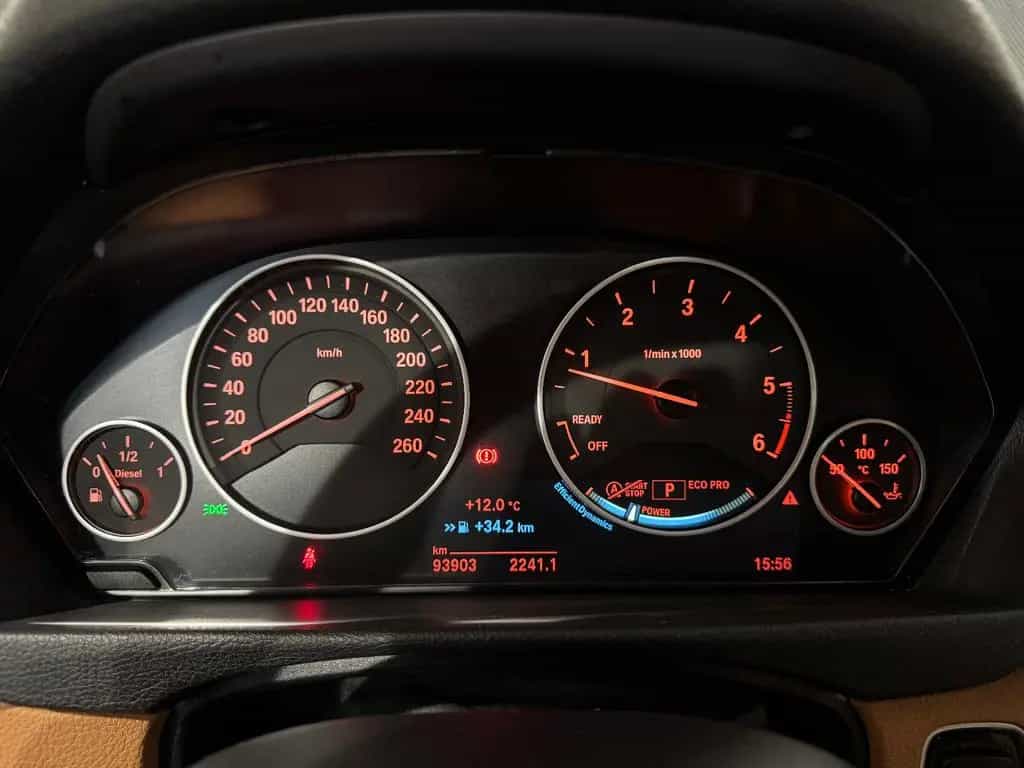 BMW 320 Touring*LUXURY*LEDER-SHZ-PDC-LED-BLUETOOTH 12/2018-photo-22