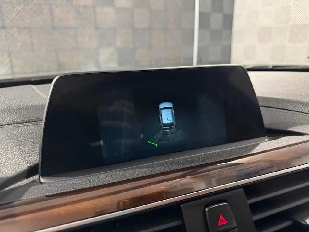 BMW 320 Touring*LUXURY*LEDER-SHZ-PDC-LED-BLUETOOTH 12/2018-photo-23
