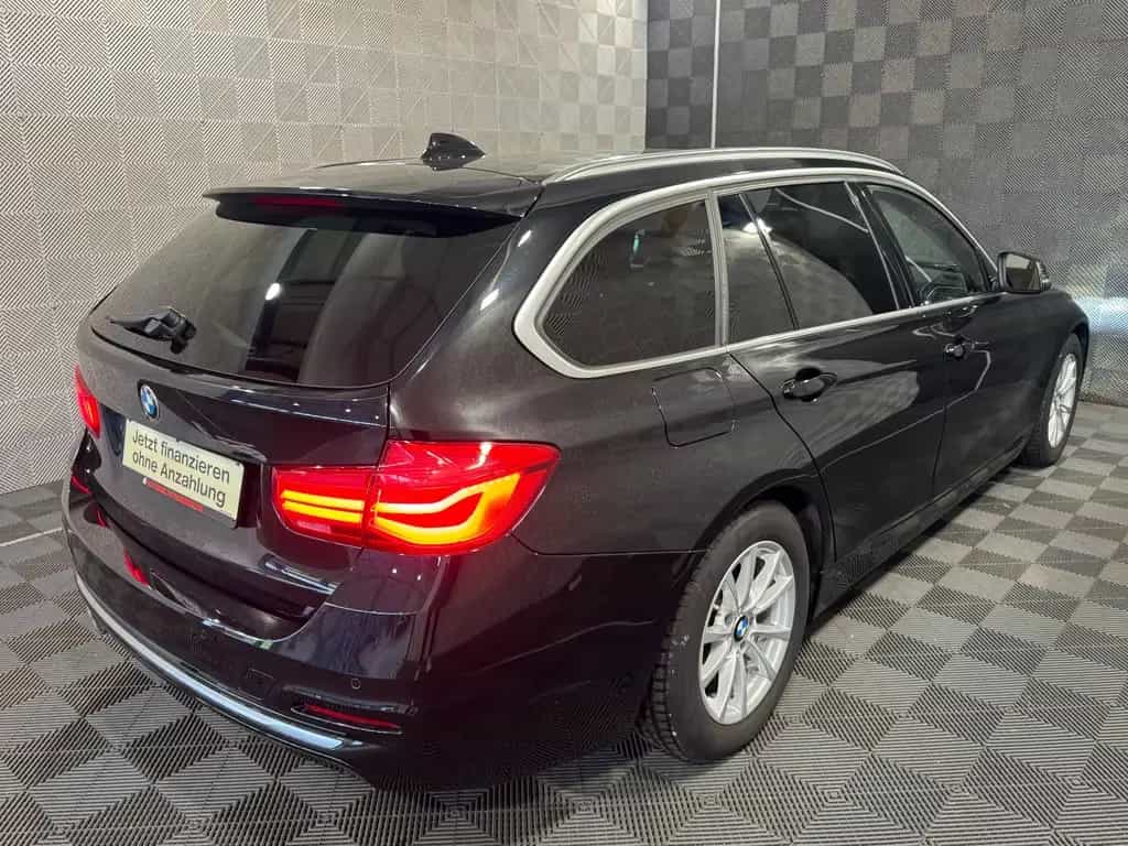 BMW 320 Touring*LUXURY*LEDER-SHZ-PDC-LED-BLUETOOTH 12/2018-photo-3