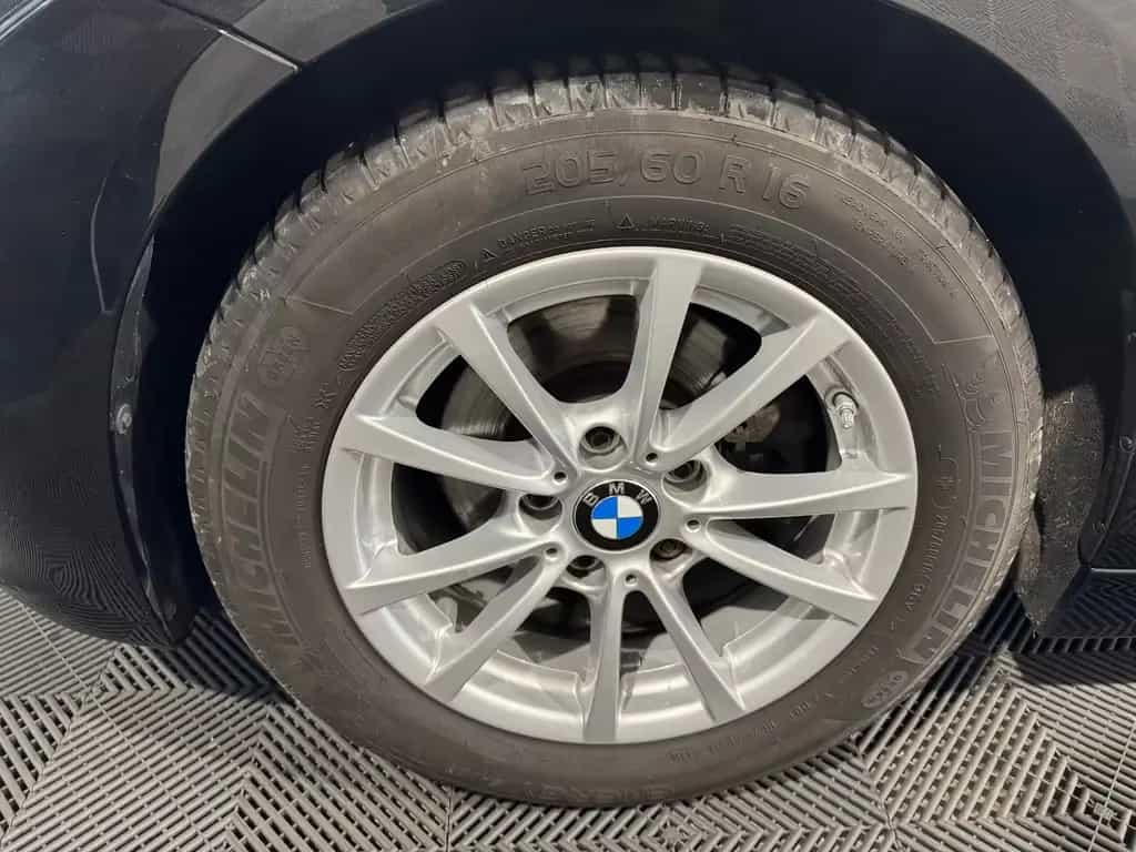 BMW 320 Touring*LUXURY*LEDER-SHZ-PDC-LED-BLUETOOTH 12/2018-photo-7