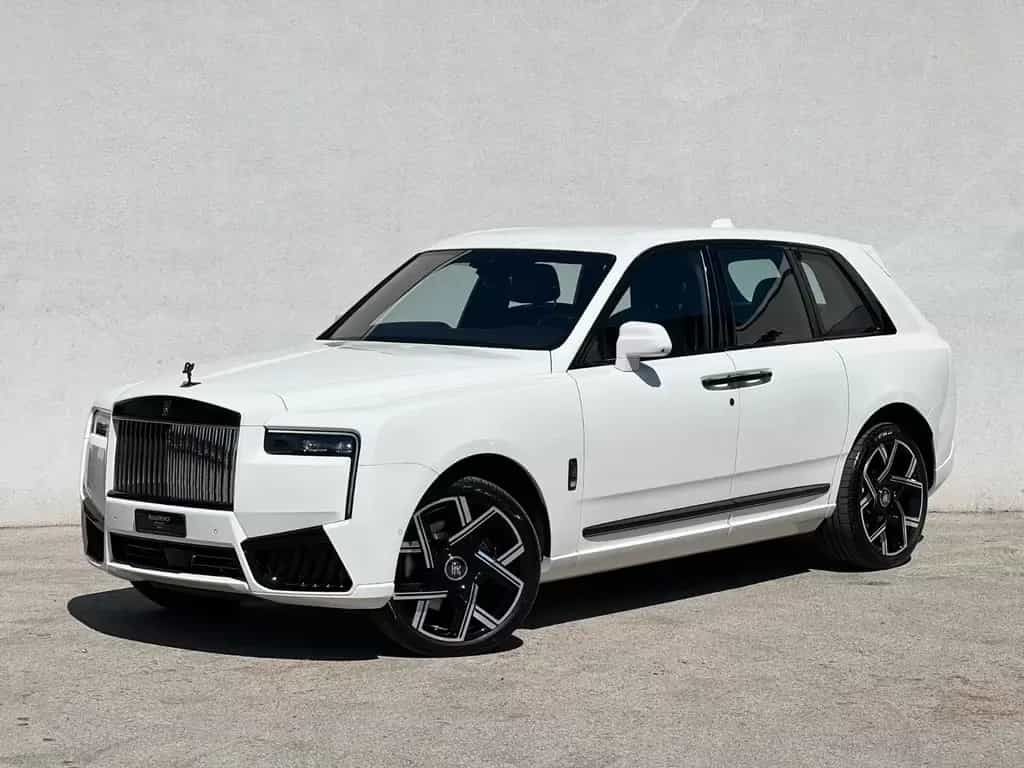 Rolls-Royce Cullinan Black Badge Série II 01/2025-photo-0