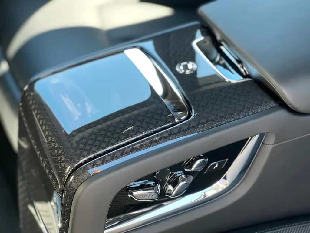 Rolls-Royce Cullinan Black Badge Série II 01/2025-photo-20