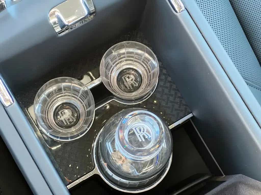 Rolls-Royce Cullinan Black Badge Série II 01/2025-photo-30