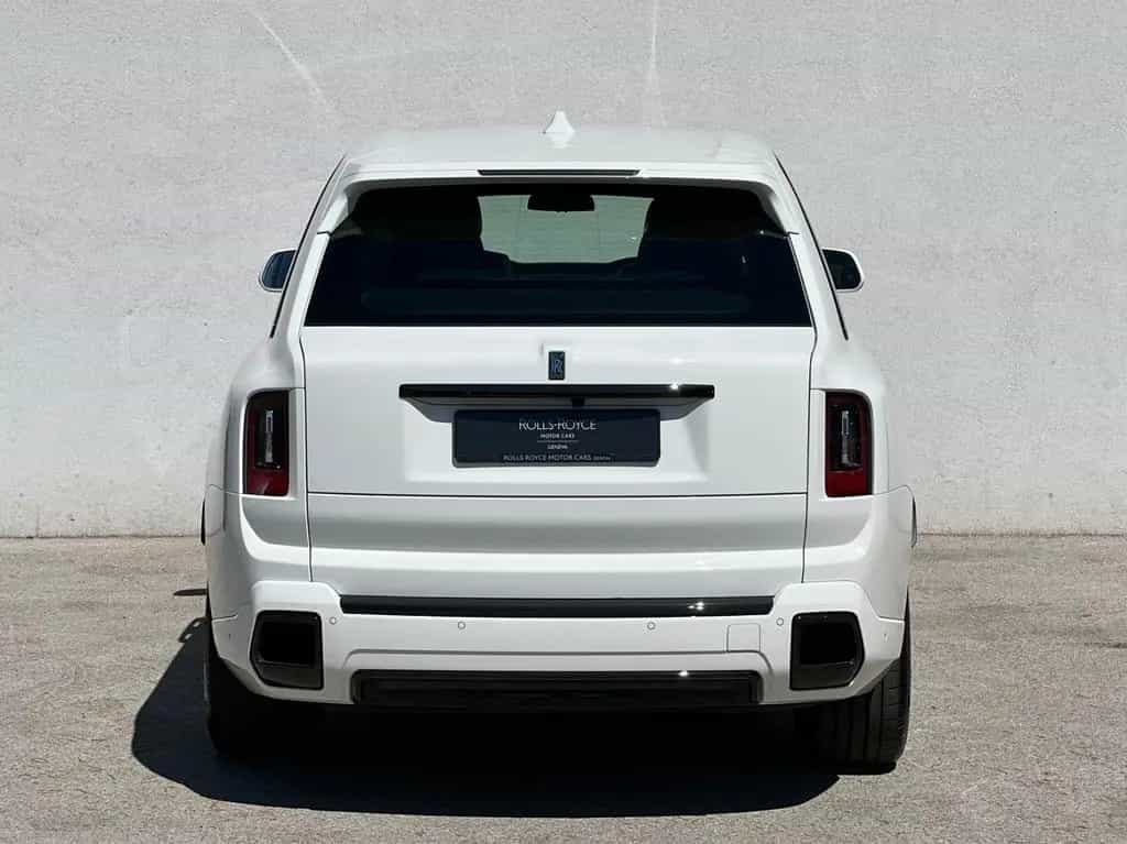 Rolls-Royce Cullinan Black Badge Série II 01/2025-photo-5