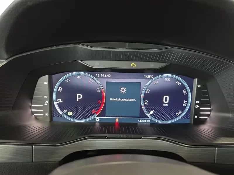 Skoda Superb Combi 1,5TSI DSG Navi/Kamera/el.Klappe/Ke 04/2024-photo-19