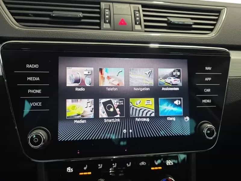 Skoda Superb Combi 1,5TSI DSG Navi/Kamera/el.Klappe/Ke 04/2024-photo-38