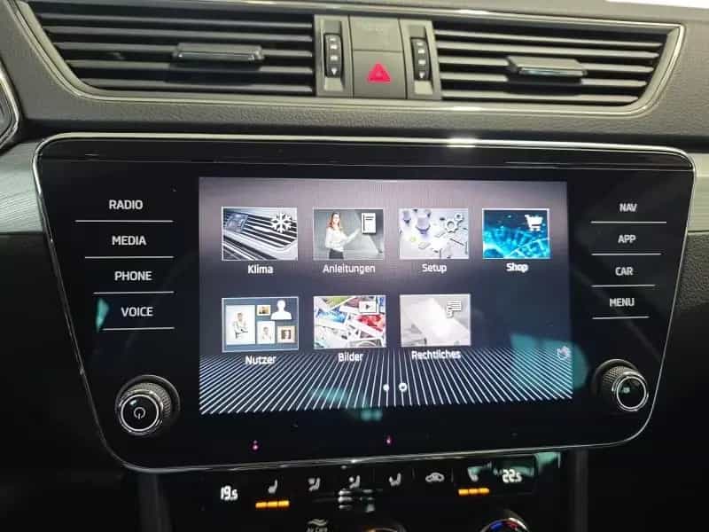 Skoda Superb Combi 1,5TSI DSG Navi/Kamera/el.Klappe/Ke 04/2024-photo-39