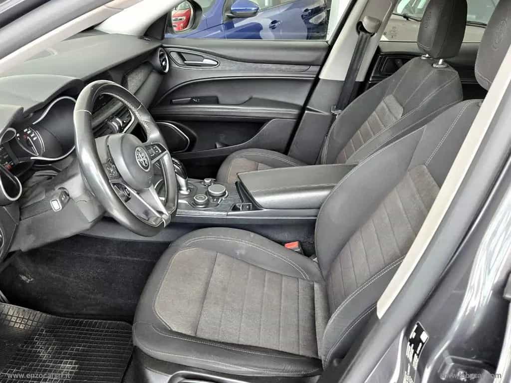 Alfa Romeo Stelvio ROMEO Stelvio 2.2 T.diesel 160CV AT8 RWD Bu 10/2019-photo-8