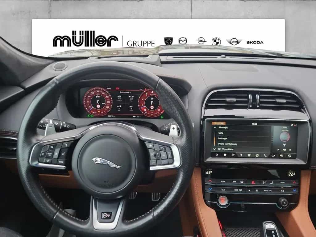 Jaguar F-Pace SVR 4WD Head-Up DAB LED WLAN RFK AHK PDC 03/2020-photo-13