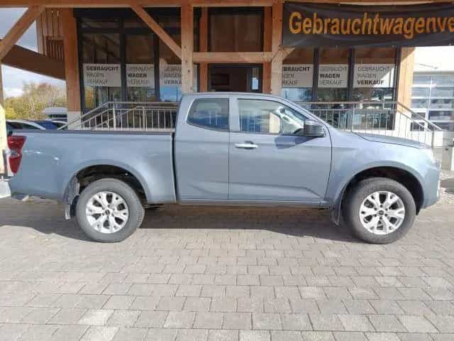 Isuzu D-Max 1.9l Space Cab 4x4 LS AT 07/2023-photo-9