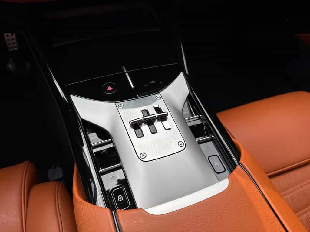Ferrari Purosangue *Embleme*HiFi*PDC*Klima*Leder* 10/2024-photo-18