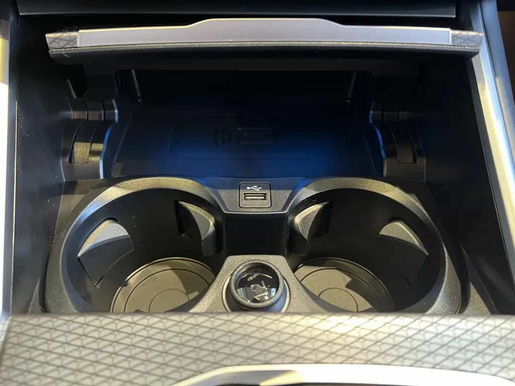 BMW 3 Series 320d Touring M Sport AHK HeadUp Navi LED HiFi 08/2025-photo-19