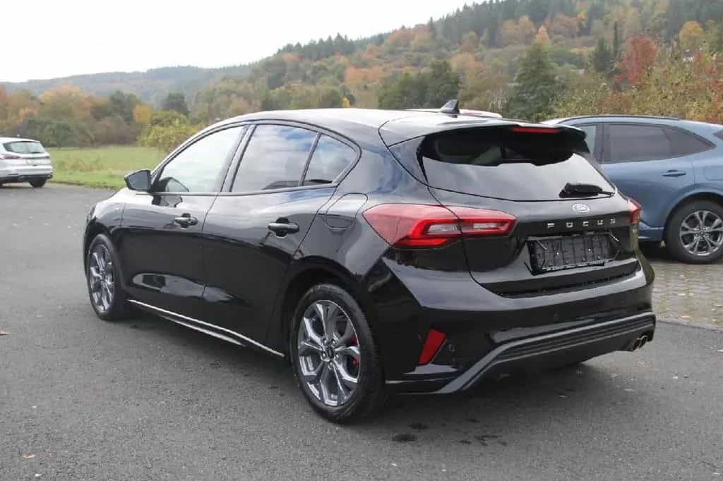Ford Focus Lim. ST-Line X+SHZ+LHZ+LMF+B&O+LED+SPORT 02/2023-photo-1