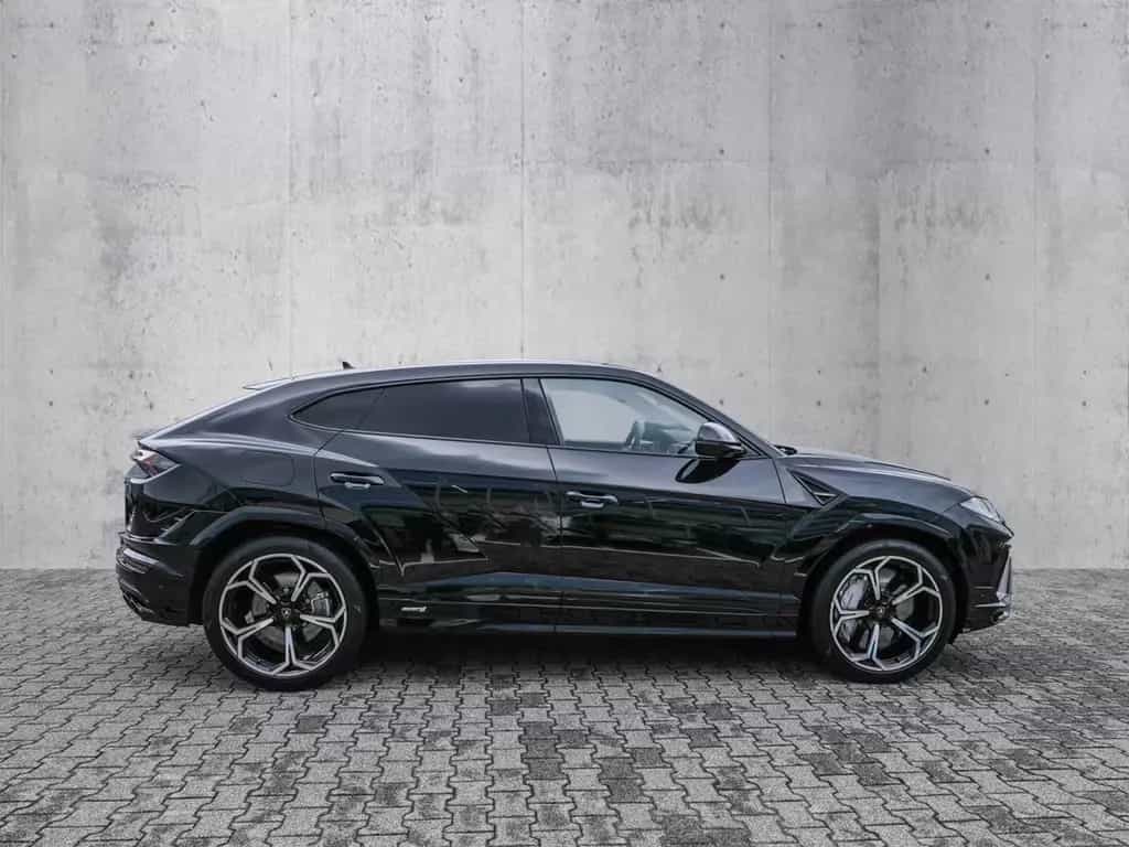 Lamborghini Urus S Nero Helene, Park Assistance Package 03/2024-photo-1