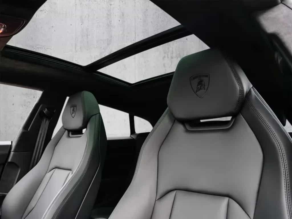 Lamborghini Urus S Nero Helene, Park Assistance Package 03/2024-photo-11