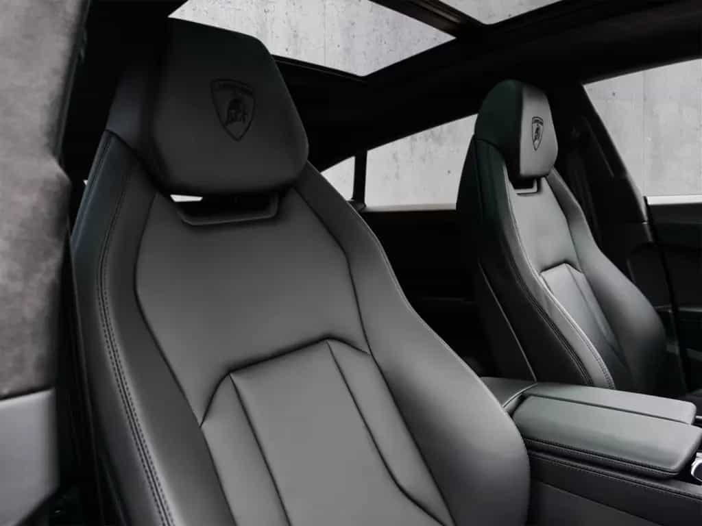 Lamborghini Urus S Nero Helene, Park Assistance Package 03/2024-photo-16