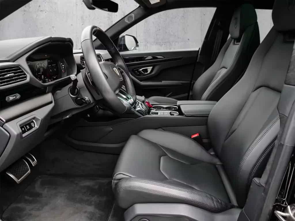 Lamborghini Urus S Nero Helene, Park Assistance Package 03/2024-photo-7