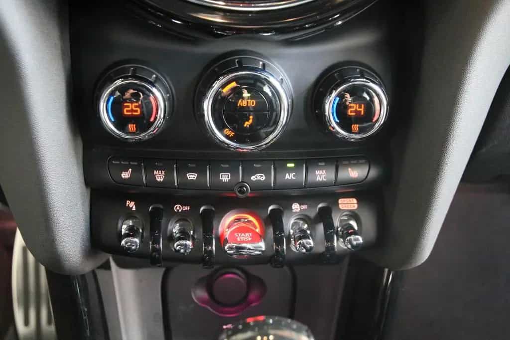 MINI John Cooper Works 08/2020-photo-13
