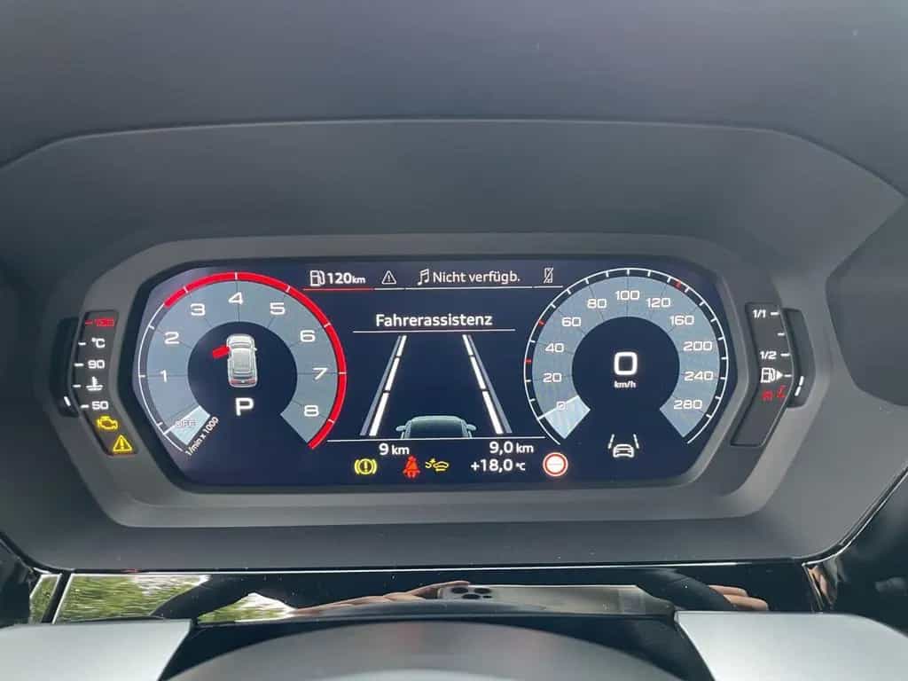 Audi A3 allstreet 35 TFSI LED AHK CarPlay ACC 18" 10/2025-photo-10