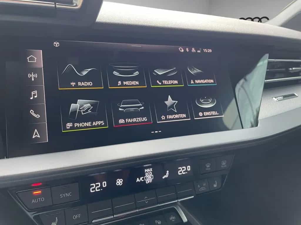 Audi A3 allstreet 35 TFSI LED AHK CarPlay ACC 18" 10/2025-photo-11